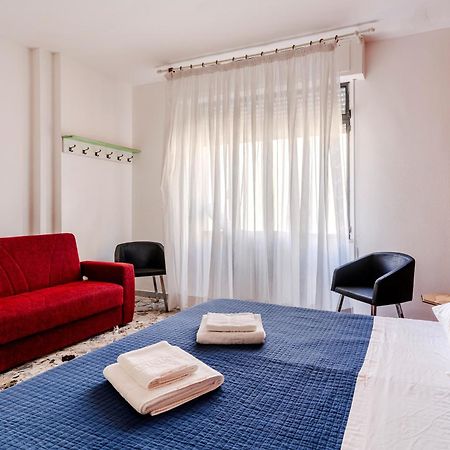 Casa Di Madre Antonia Hotell Brindisi Eksteriør bilde